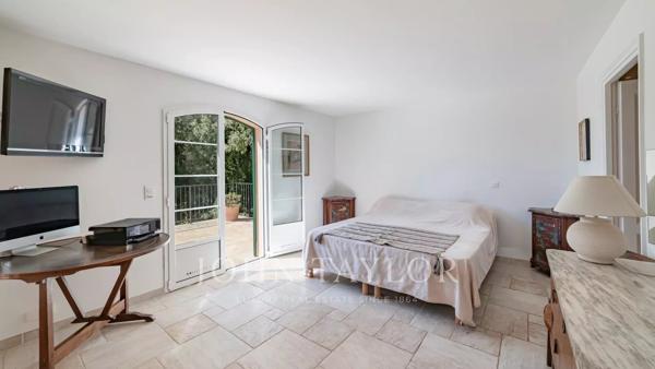 Grasse - Villa provençale dans un petit domaine au calme absolu