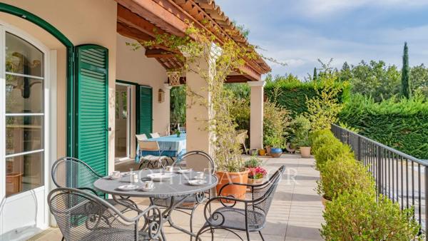 Grasse - Villa provençale dans un petit domaine au calme absolu