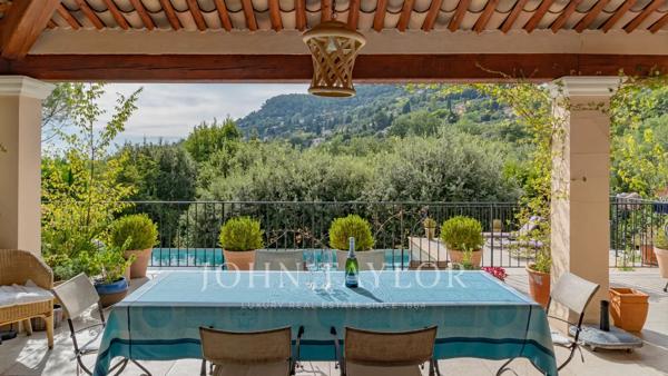 Grasse - Villa provençale dans un petit domaine au calme absolu