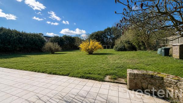 Maison familiale avec grand jardin dans un environnement calme et verdoyant