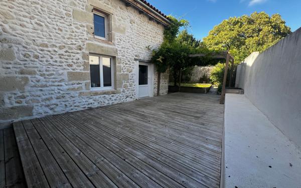 Maison à vendre    4 pièces •  Cozes