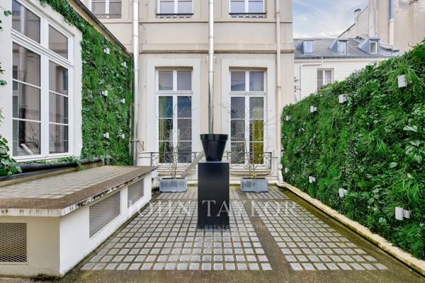 Loft d'exception avec terrasses au sein d'un Hôtel Particulier XVIIe - Palais Royal