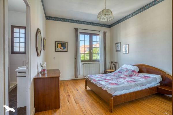 Maison 283 500 € Boé 6 p 190 m² DPE C