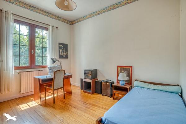 Maison 283 500 € Boé 6 p 190 m² DPE C