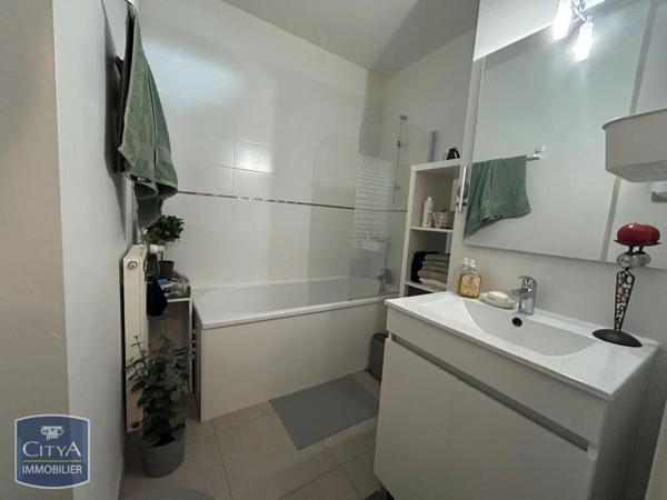 Appartement à louer 3 pièces 74.43m² Arpajon (91290)