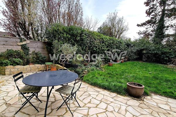 Maison à vendre 5 pièces de 115 m² à Voisins-le-Bretonneux