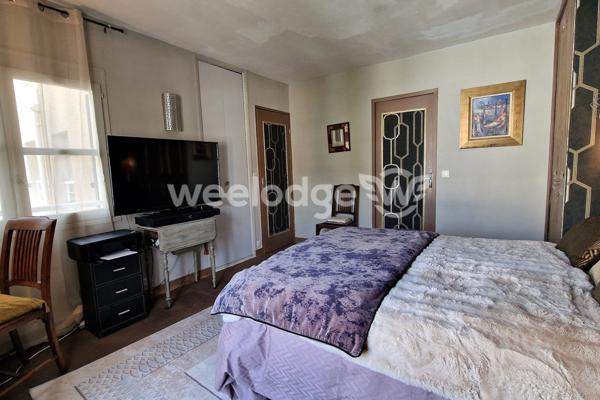 Maison à vendre 5 pièces de 115 m² à Voisins-le-Bretonneux