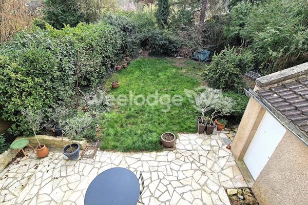 Maison à vendre 5 pièces de 115 m² à Voisins-le-Bretonneux