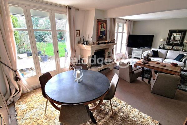 Maison à vendre 5 pièces de 115 m² à Voisins-le-Bretonneux