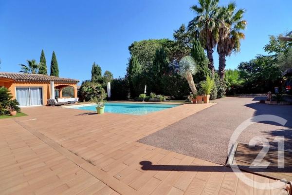Maison à vendre  5 pièces - 167 m 2   PUGET SUR ARGENS  - 83