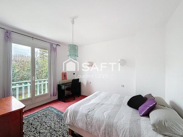 Maison 4 chambres mini, sous-sol habitable, jardin