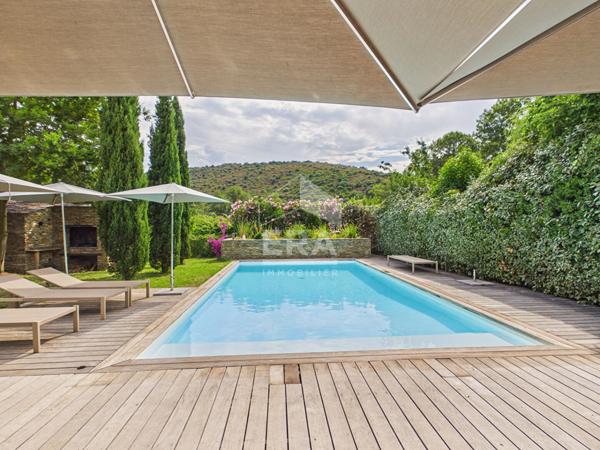Maison avec piscine et jardin aboré à 5 mn de Saint-Florent