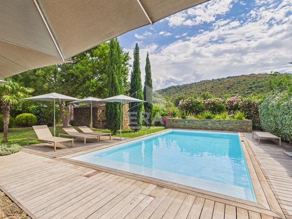 Maison avec piscine et jardin aboré à 5 mn de Saint-Florent