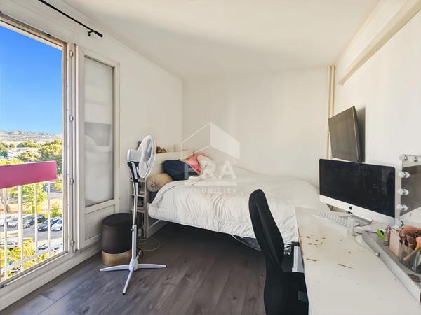 Appartement T4 lumineux avec vue sur l'étang / Secteur des Plantiers