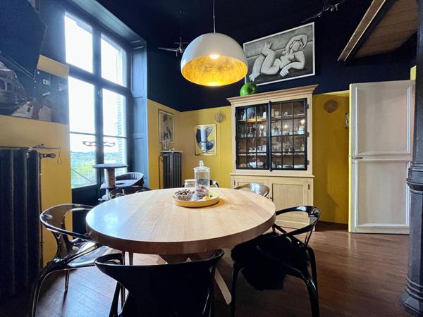 Hôtel particulier du 19 ème à vendre au coeur de Dinan - 360 m² , bien d'exception.