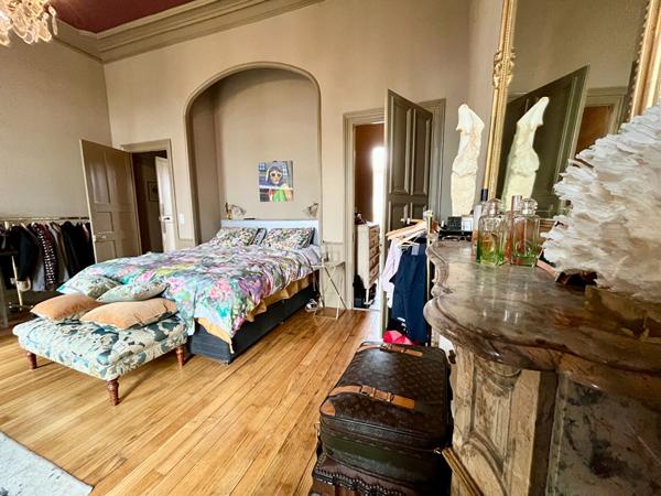 Hôtel particulier du 19 ème à vendre au coeur de Dinan - 360 m² , bien d'exception.