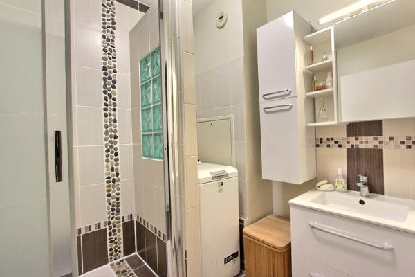 CENTRE VILLE AVEC TOUTES COMMODITES - Joli 3 pièces de 61,54m2