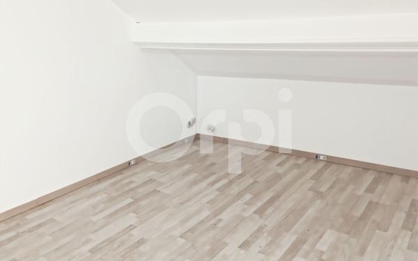 Appartement à vendre    2 pièces • 53,17 m2 Creil