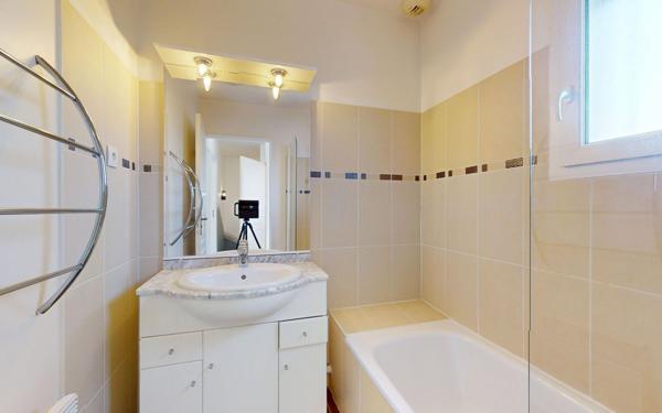 Appartement à vendre    2 pièces • 57,56 m2 Saint-Pée-sur-Nivelle