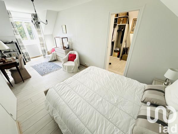 Maison à vendre 8 pièces 160 m² Saint-Arnoult-en-Yvelines