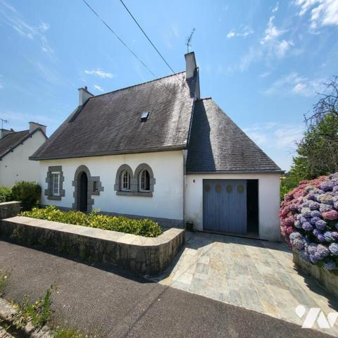 Maison d'habitation à vendre dans le centre de Châteauneuf du Faou, Finistère 29