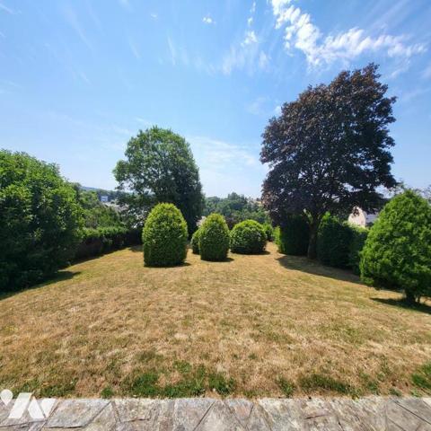 Maison d'habitation à vendre dans le centre de Châteauneuf du Faou, Finistère 29