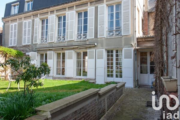 Maison à vendre 11 pièces 229 m² Compiègne