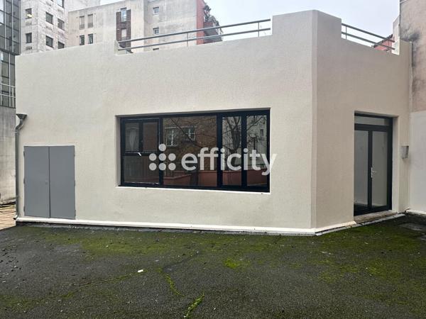 Local Commercial 12 pièces - 303 m²