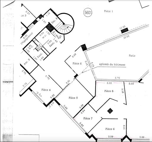 Local Commercial 12 pièces - 303 m²