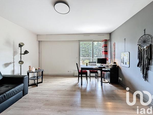 Appartement 2 pièces de 44 m² à Puteaux (92800)