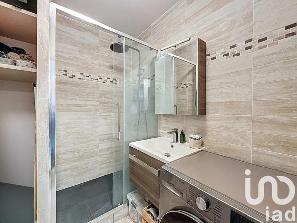 Appartement 2 pièces de 44 m² à Puteaux (92800)