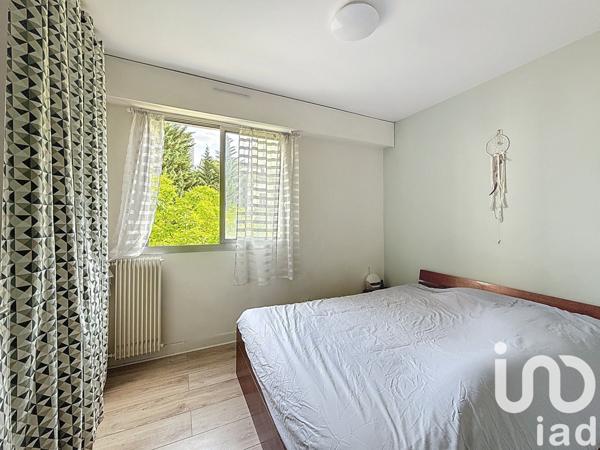 Appartement 2 pièces de 44 m² à Puteaux (92800)