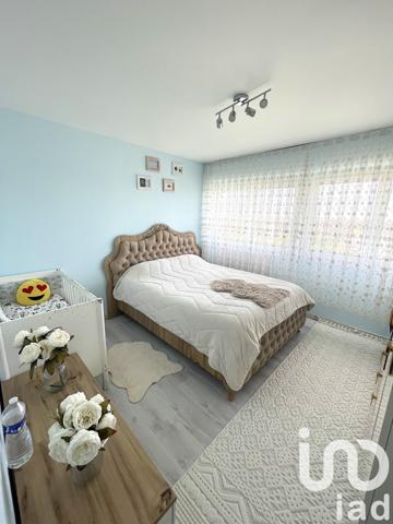 Appartement 4 pièces de 86 m² à Clichy-sous-Bois (93390)