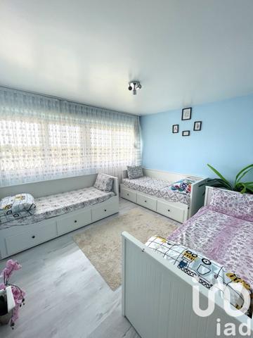 Appartement 4 pièces de 86 m² à Clichy-sous-Bois (93390)