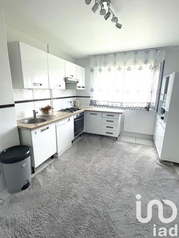 Appartement 4 pièces de 86 m² à Clichy-sous-Bois (93390)