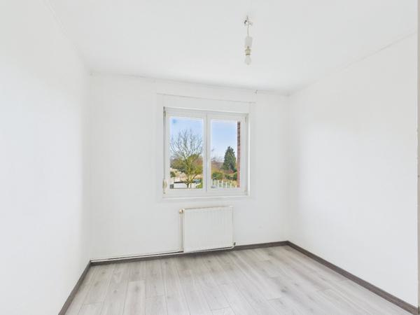 Maison à VERMAND (02490)