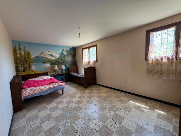 Grande maison familiale 170 m² avec terrain constructible – Serres (05)