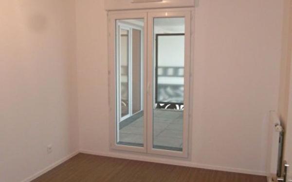 Appartement à vendre    3 pièces • 66,50 m2 Saint-Denis