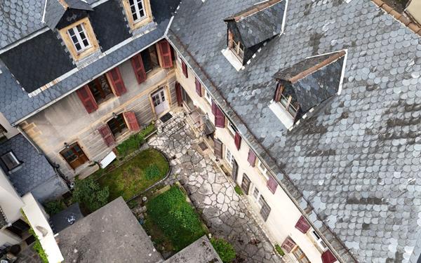 Maison à vendre    11 pièces •  Mende