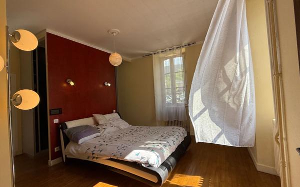 Maison à vendre    11 pièces •  Mende