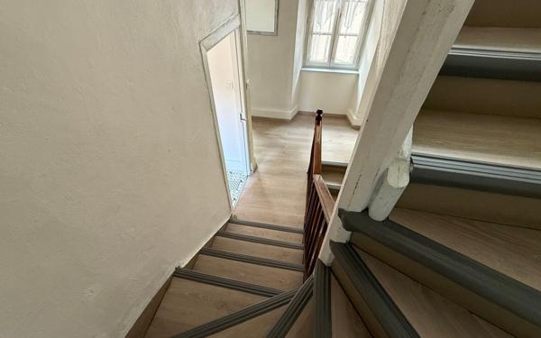 Maison à vendre    11 pièces •  Mende