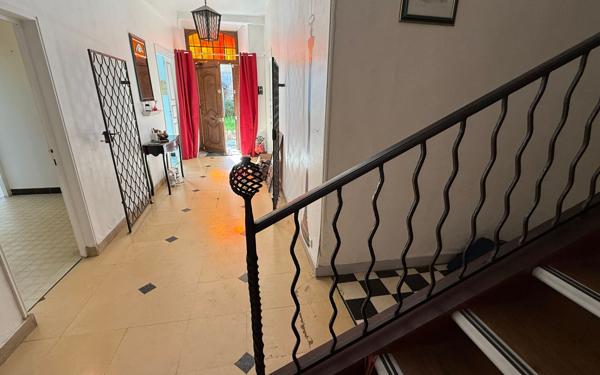 Maison à vendre    11 pièces •  Mende