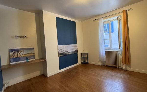 Maison à vendre    11 pièces •  Mende