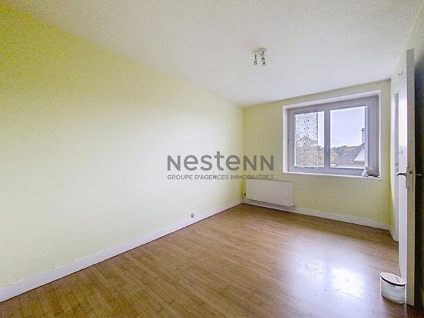 Propriété rare conjuguant maison familiale et ancienne grange à seulement 15 minutes de Limoges