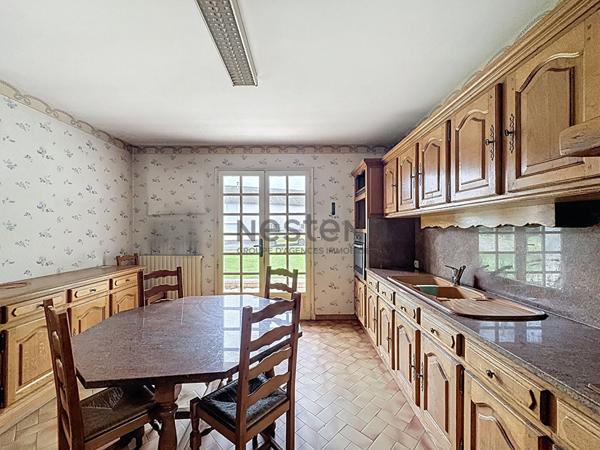 Propriété rare conjuguant maison familiale et ancienne grange à seulement 15 minutes de Limoges