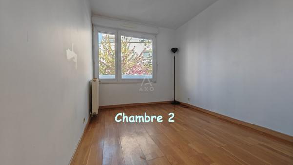 Appartement F5 au 1er étage 4 chambres 2 parkings