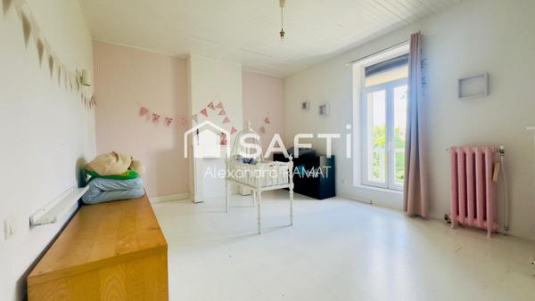 Maison de ville de caractère ! A moins de 50 min de Paris !