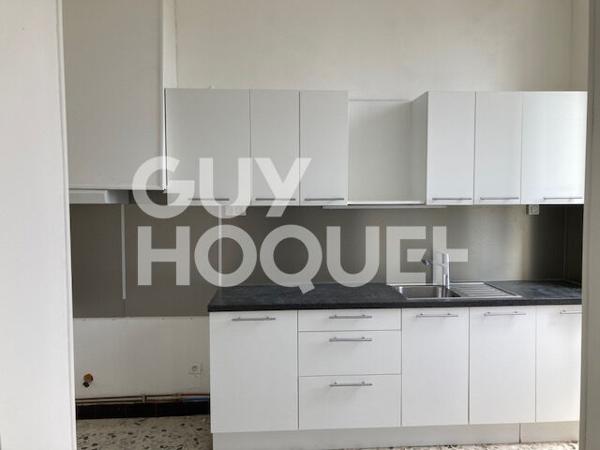 CHATEAURENARD Appartement 3 pièce(s) 73 M²