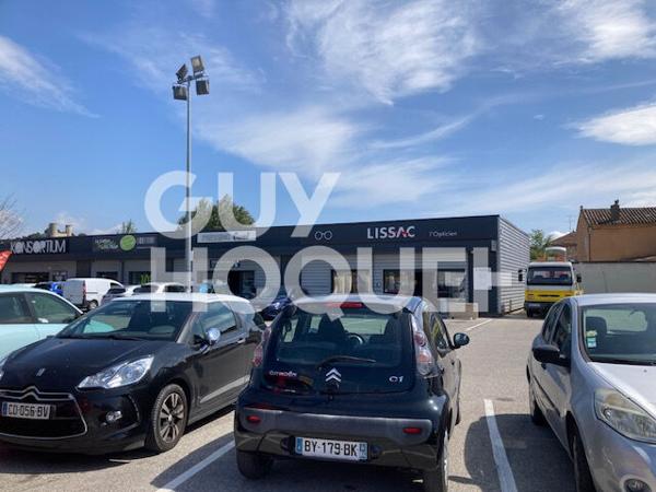 CHATEAURENARD Appartement 3 pièce(s) 73 M²