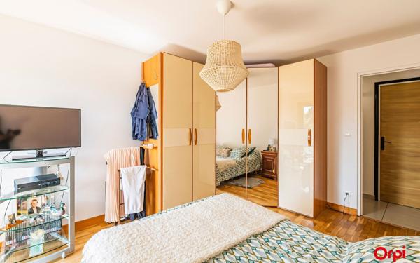 Appartement à vendre    3 pièces • 100,74 m2 Château-Thierry